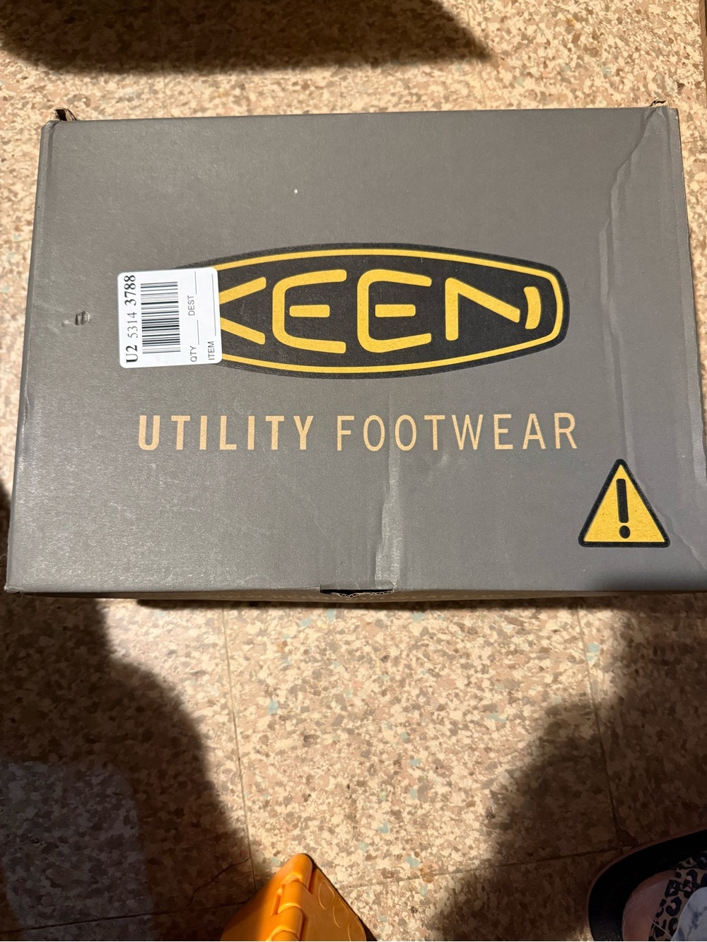 NIB KEEN UTILITY Steel toed shoes - Picture 3 of 8